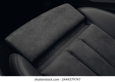Thiết kế bảo vệ vùng đầu và cổ của đệm an toàn trẻ em giúp giảm va chạm