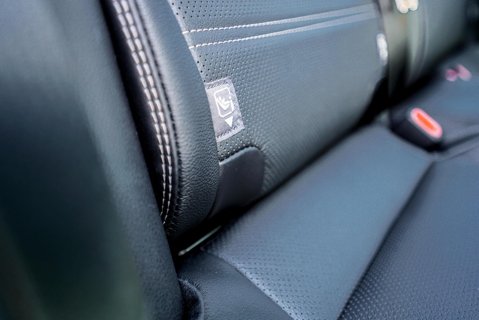 Hệ thống ISOFIX được trang bị trên các dòng xe Toyota hiện đại tại Việt Nam