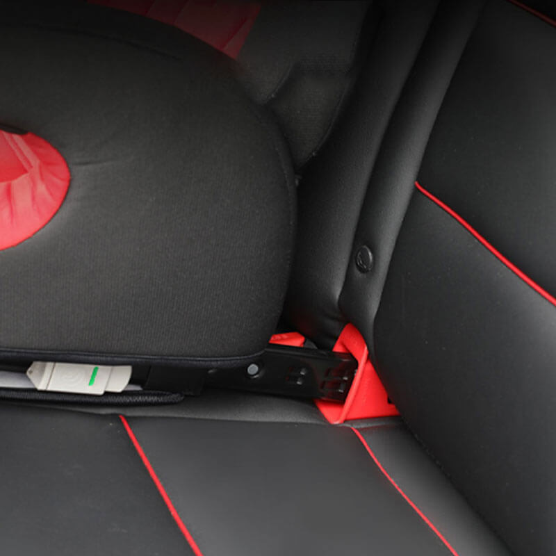 Hệ thống chốt ISOFIX giúp cố định ghế an toàn trẻ em trên ô tô chắc chắn