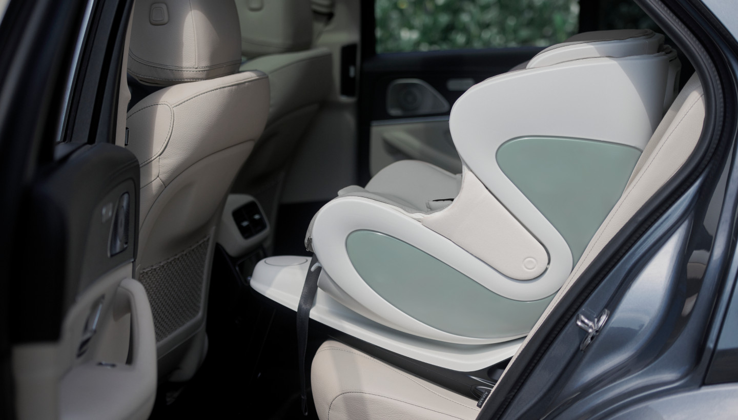 Sự ổn định của ghế an toàn trẻ em trên ô tô khi có chốt ISOFIX