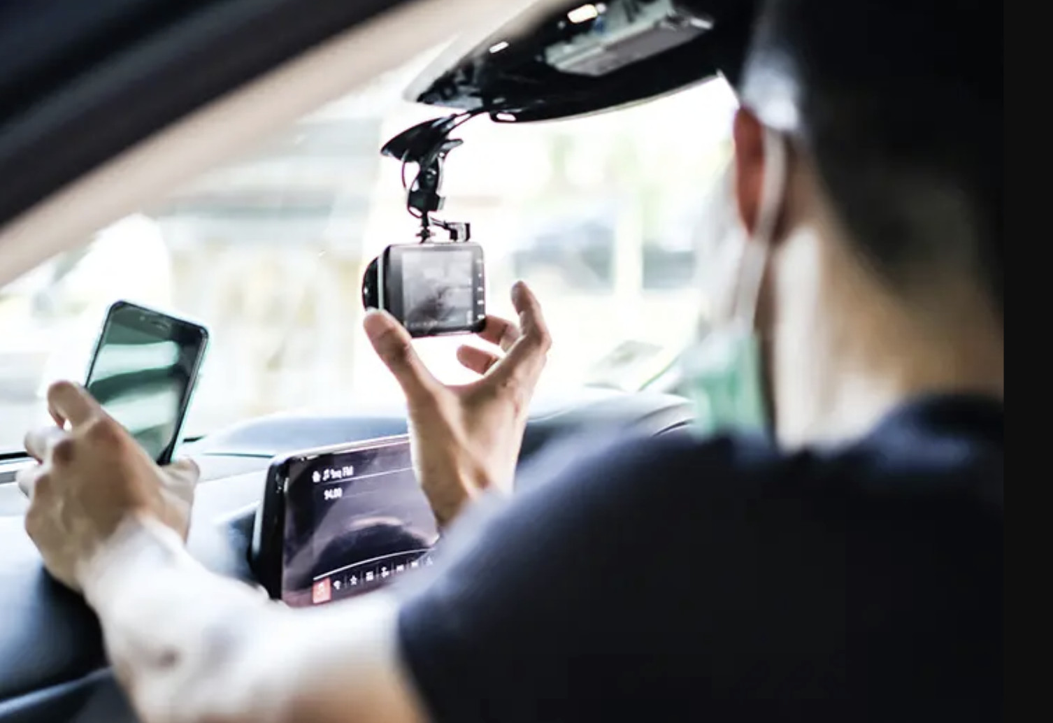 Lắp đặt camera giám sát trên xe khách giúp nâng cao tính tự giác của tài xế và bảo vệ hành khách