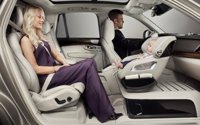 Lắp đặt ghế an toàn trẻ em trên ô tô Chilux X86 trong không gian xe SUV
