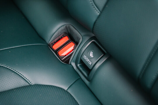 Hướng dẫn lắp đặt ghế an toàn trẻ em bằng hệ thống ISOFIX