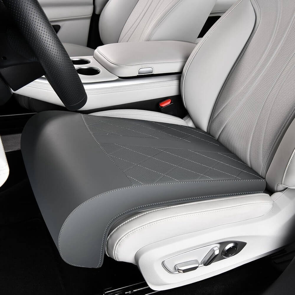 Hệ thống lắp đặt Isofix và chân đỡ của ghế an toàn trẻ em Chilux Roy 360